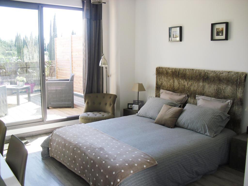 Studio A Deux Pas D'Aix เอ็ก-ซอง-โพรวองซ์ ห้อง รูปภาพ